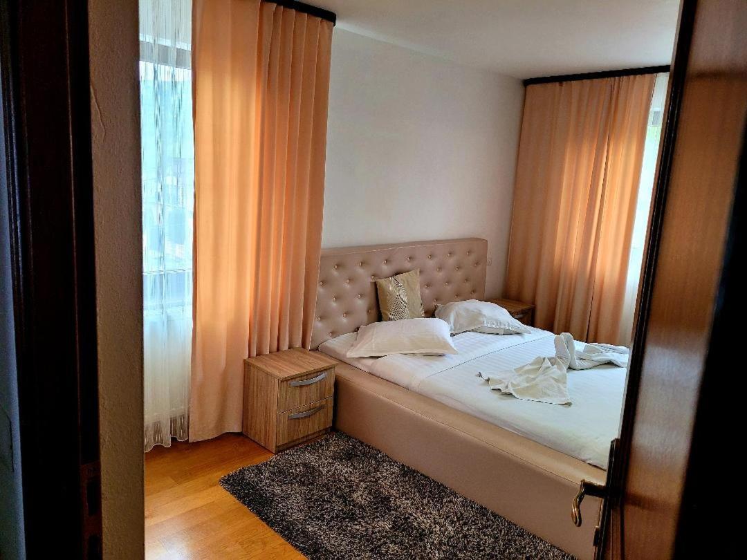 Eco-Tim Apartman Majszin Kültér fotó