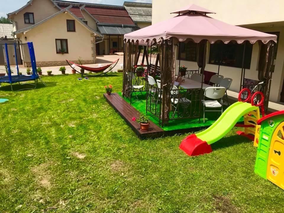 Eco-Tim Apartman Majszin Kültér fotó